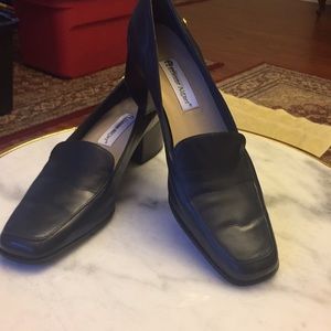 Last chance! Étienne Aigner leather heels